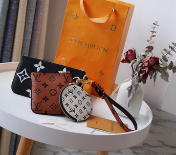 EC - LOV Bags - 2802