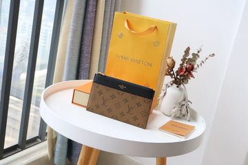 EC - LOV Wallet - 633