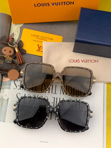EC - LOV Sunglass - 183
