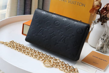 EC - LOV Wallet - 279