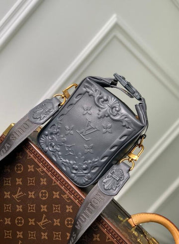 EC - LOV Bags - 1224
