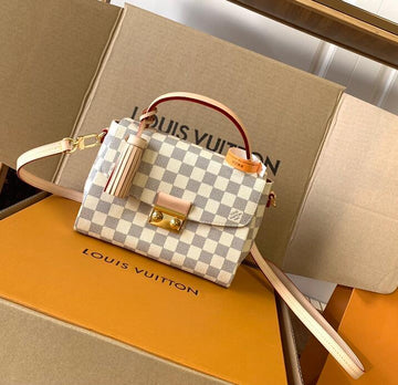 EC - LOV Bags - 2523