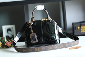 EC Fashion Lu-Vi bags - 8283