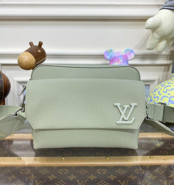 EC - LOV Bags - 997