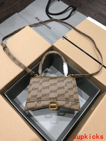 CS - BG Hourglass Bags - 084