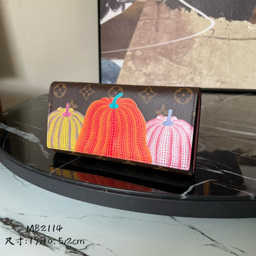 EC - LOV Wallet - 017