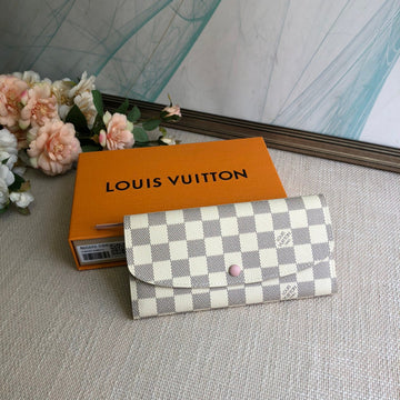 EC - LOV Wallet - 1156