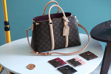 EC Fashion Lu-Vi bags - 8411