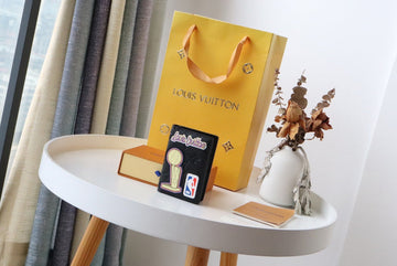 EC - LOV Wallet - 057