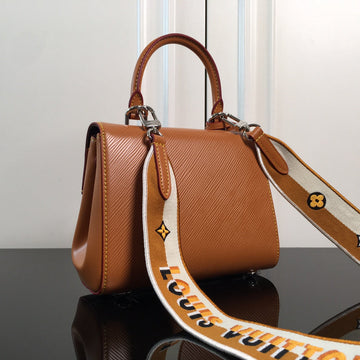 EC Fashion Lu-Vi bags - 17099