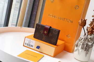 EC - LOV Wallet - 311