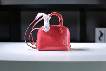 EC Fashion Lu-Vi bags - 8302