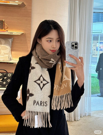 EC - LOV Scarf - 090
