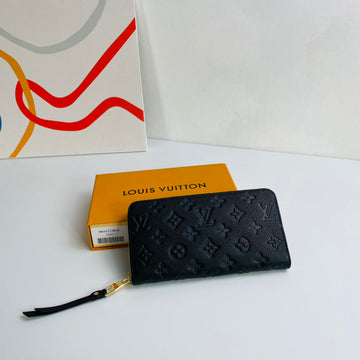 EC - LOV Wallet - 366