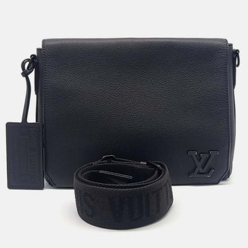 Aerogram Messenger Bag