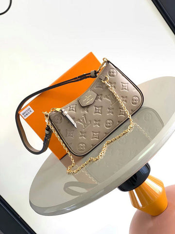 EC - LOV Women Bag - 730