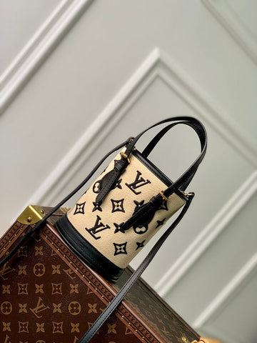 EC - LOV Women Bag - 1650