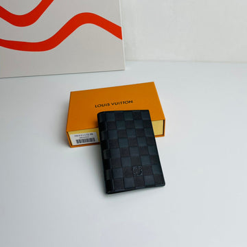 EC - LOV Wallet - 472
