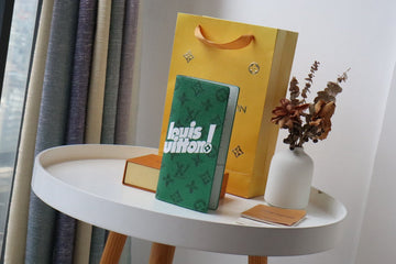 EC - LOV Wallet - 664
