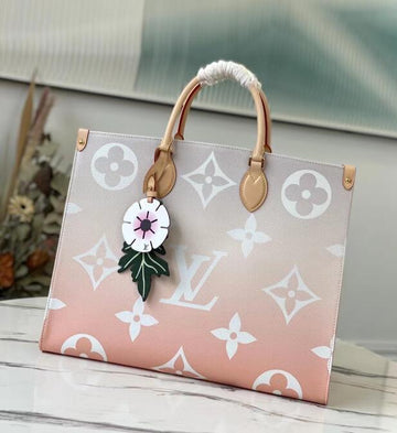 EC - LOV Bags - 2411