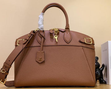 EC - LOV Bags - 699
