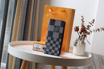 EC - LOV Wallet - 992