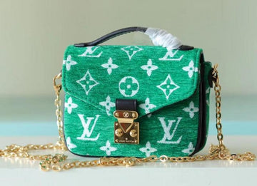 EC - LOV Bags - 1746
