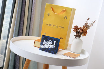 EC - LOV Wallet - 1391