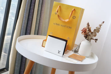EC - LOV Wallet - 975