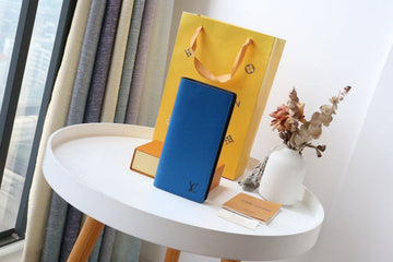 EC - LOV Wallet - 268