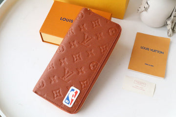 EC - LOV Wallet - 272