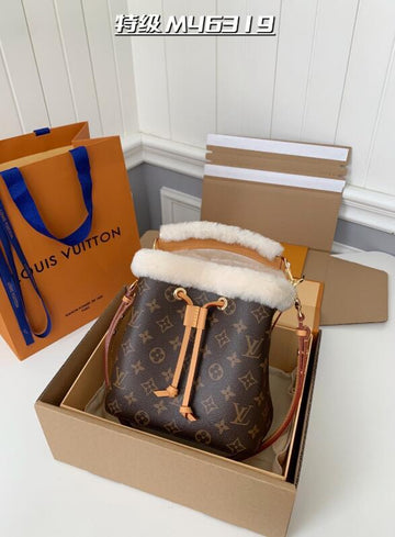 EC - LOV Bags - 1401