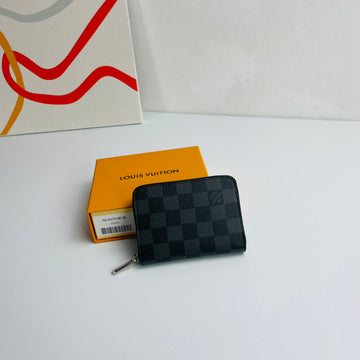 EC - LOV Wallet - 1099