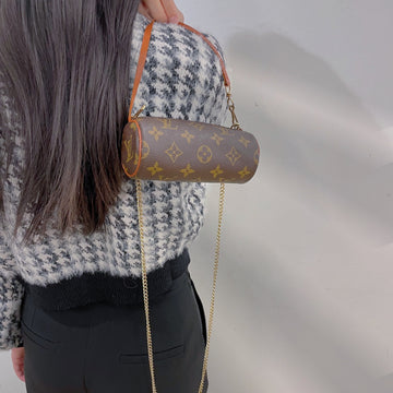 Louis Vuitton Papillon Attached Pouch