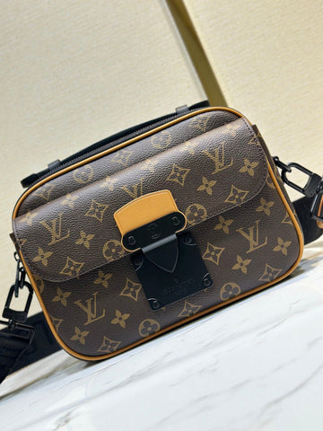 EC - LOV Women Bag - 1599