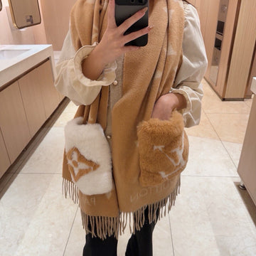 EC - LOV Scarf - 275
