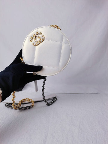 Designer bags by Chanel 225