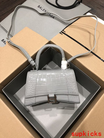 CS - BG Hourglass Bags - 094
