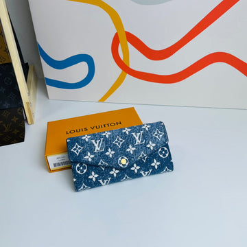 EC - LOV Wallet - 1163