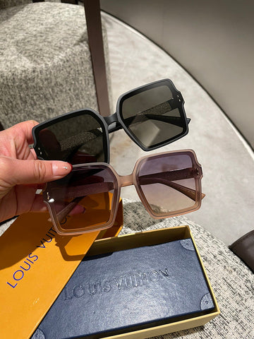 EC - LOV Sunglass - 068