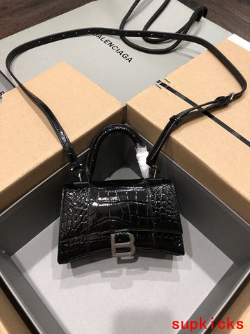 CS - BG Hourglass Bags - 124