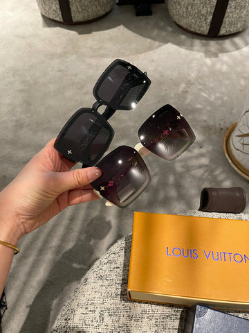 EC - LOV Sunglass - 184