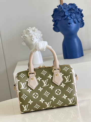 EC Fashion Lu-Vi Bags - 16850