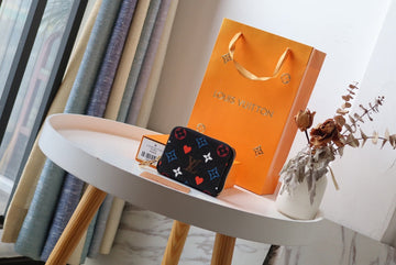 EC - LOV Wallet - 188
