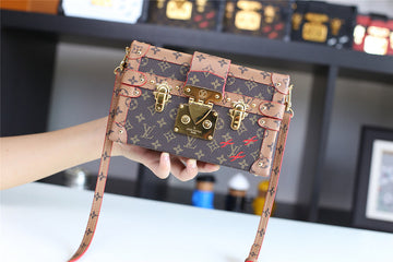 EC Fashion Lu-Vi bags - 8220