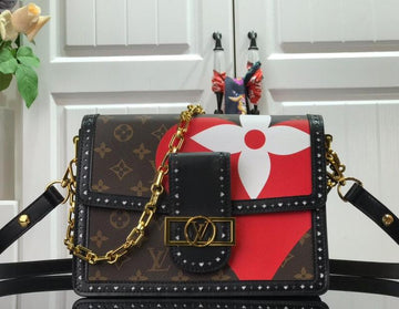EC - LOV Bags - 2638