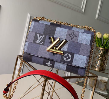 EC - LOV Bags - 2886