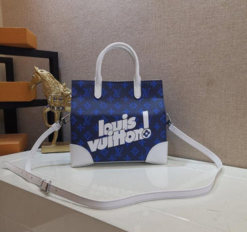 EC - LOV Bags - 2432