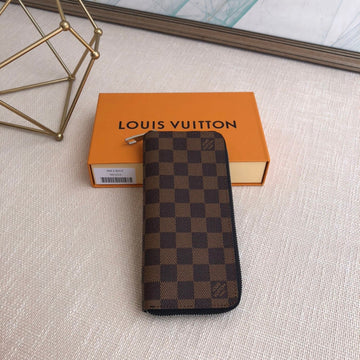 EC - LOV Wallet - 1115