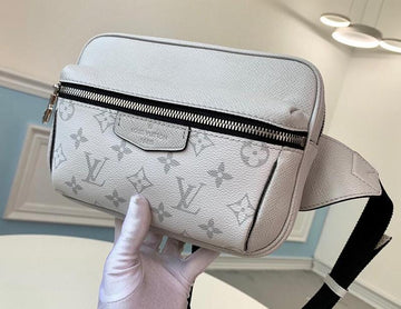 EC - LOV Bags - 2909
